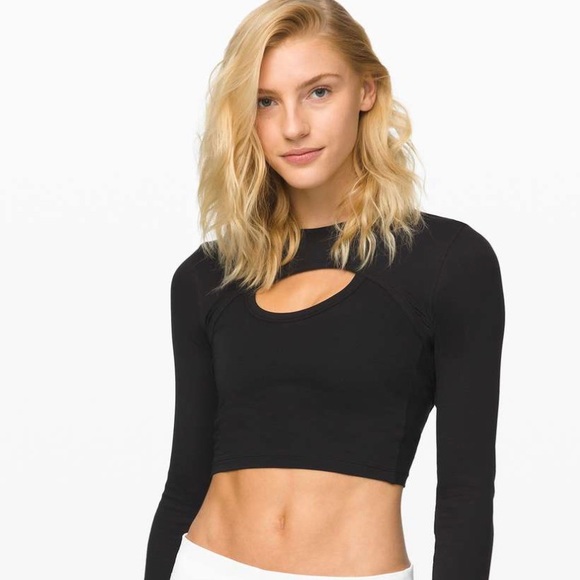 lululemon athletica Tops - Lululemon black key hole long sleeve